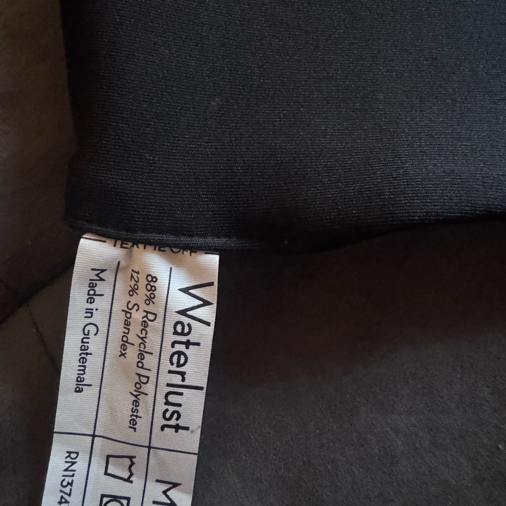 Waterlust Black Circularity Water Top - Picture 5 of 7